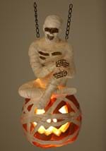 12 Inch Resin Mummy On LED Pumpkin Arrow Figure Alt 1